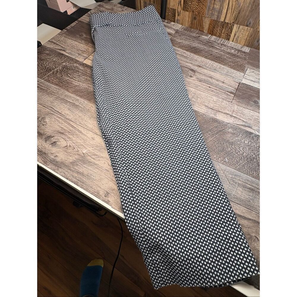 The Limited Ideal Stretch  ankle Pants – Black & White Geometric Print, Size 8